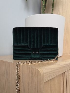 Ted Baker Emerald Velvet Rosaala Quilted Chain Strap Crossbody Bag